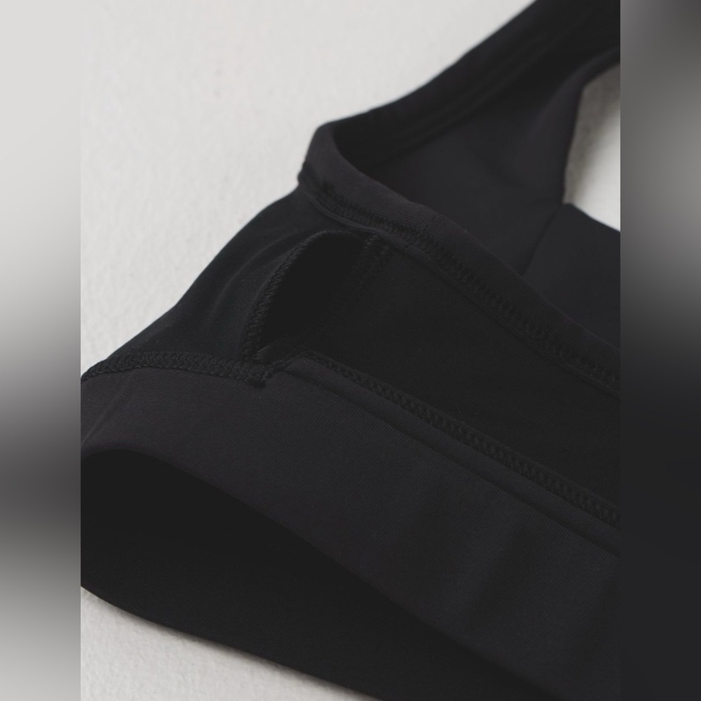 Lululemon Splendour Bra
Black - Picture 5 of 10